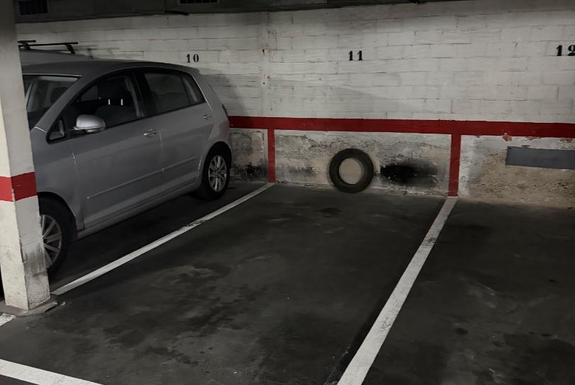 Foto 1 de Garatge de lloguer a Rambla de la Muntanya, 8, El Guinardó, Barcelona