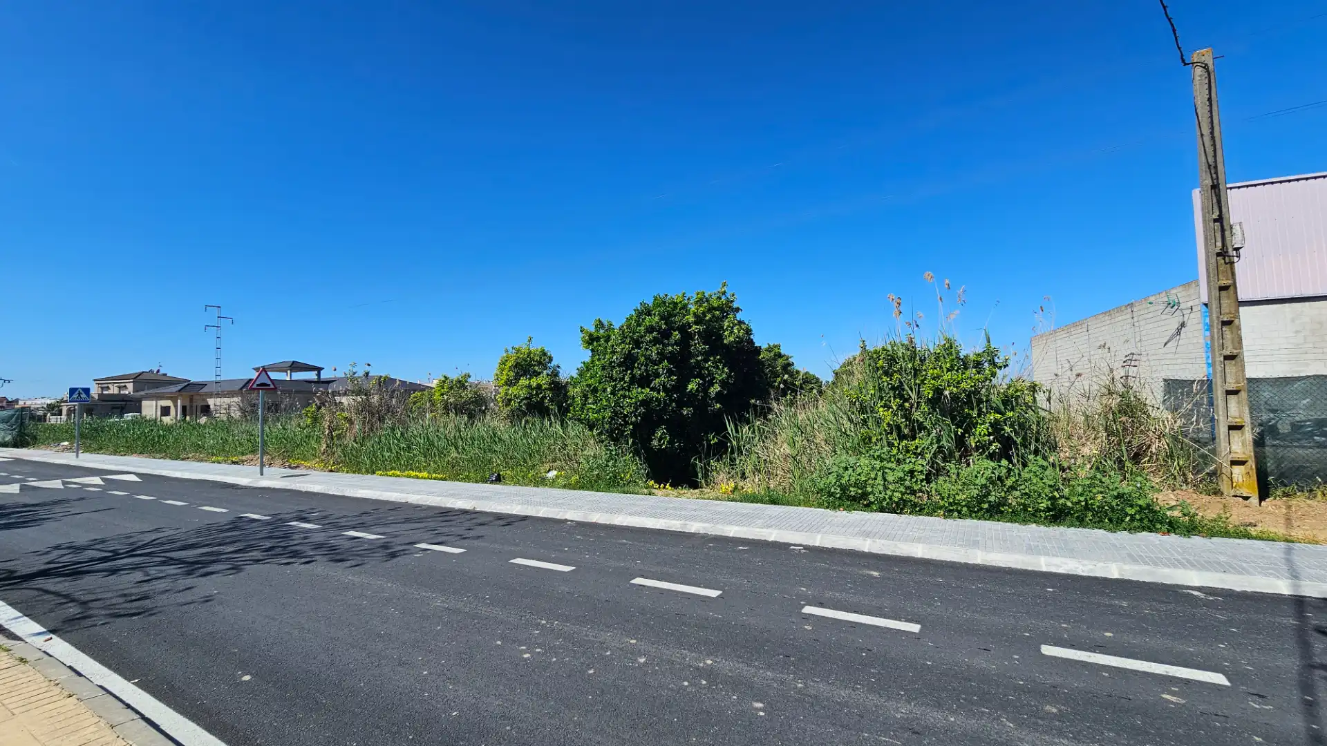 Außenansicht von Wohnung zum Verkauf in La Algaba mit Balkon und Gemeinschaftspool