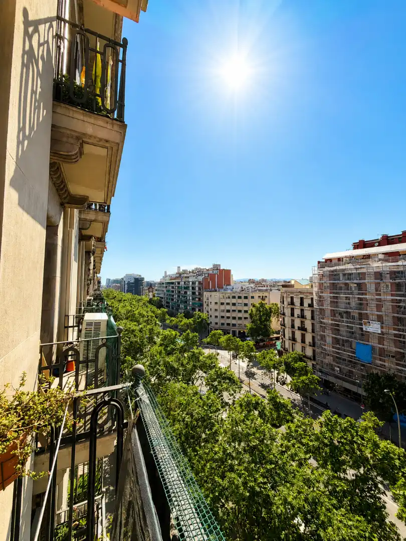 Vista exterior de Piso en venta en Barcelona con Aire acondicionado y Balcón