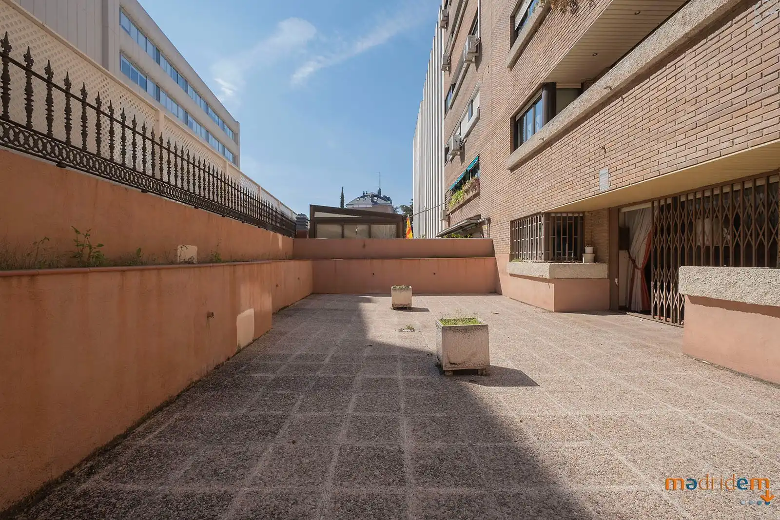 Exterior view of Apartments for sale in Madrid  with Air Conditioner, Heating and Private garden