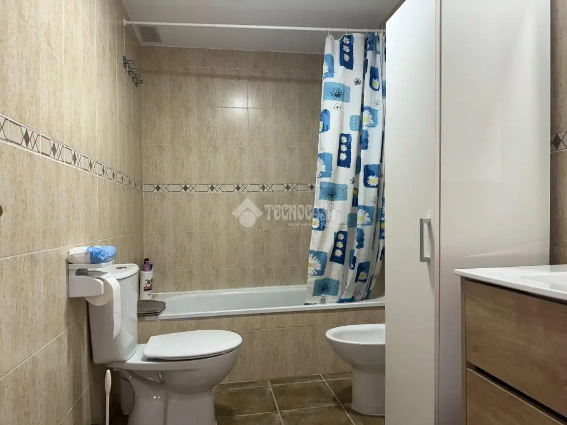 Bathroom of Detached homes for sale in La Algaba  with Air Conditioner, Private garden and Terrace