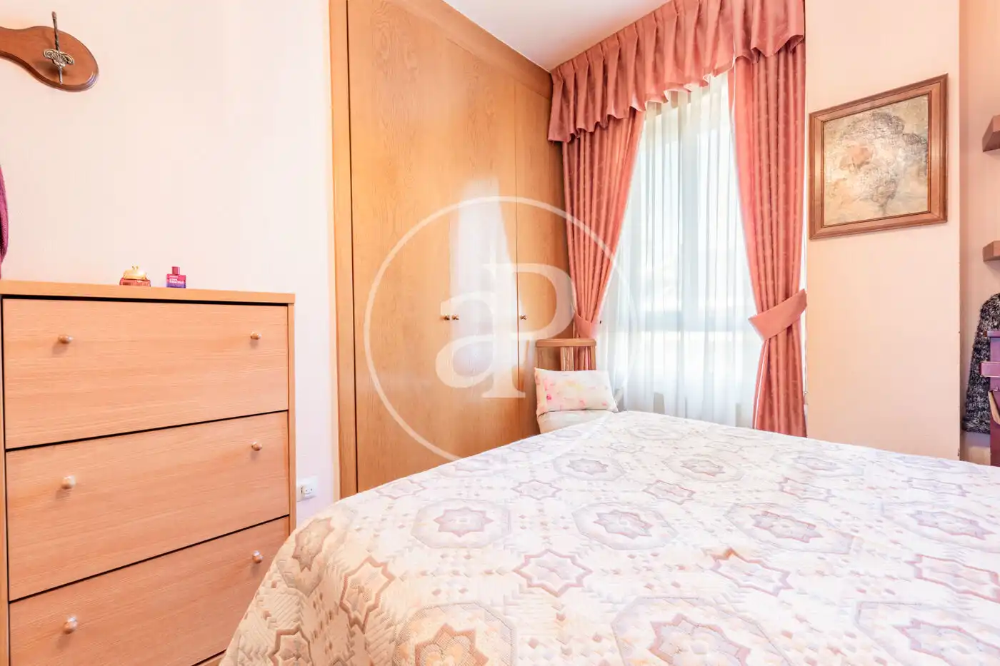 Habitación de Piso en venta en Madrid con Aire acondicionado, Calefacción y Jardín privado