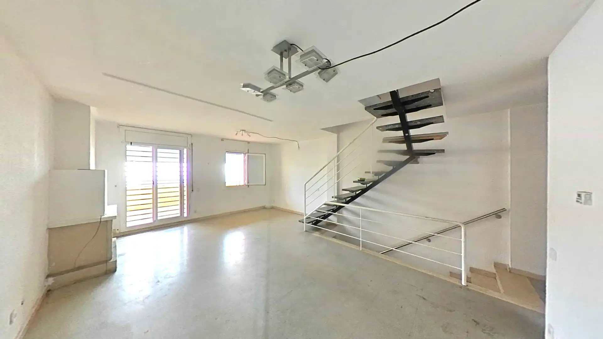 Casa a schiera con terrazza in vendita a Cal Moro