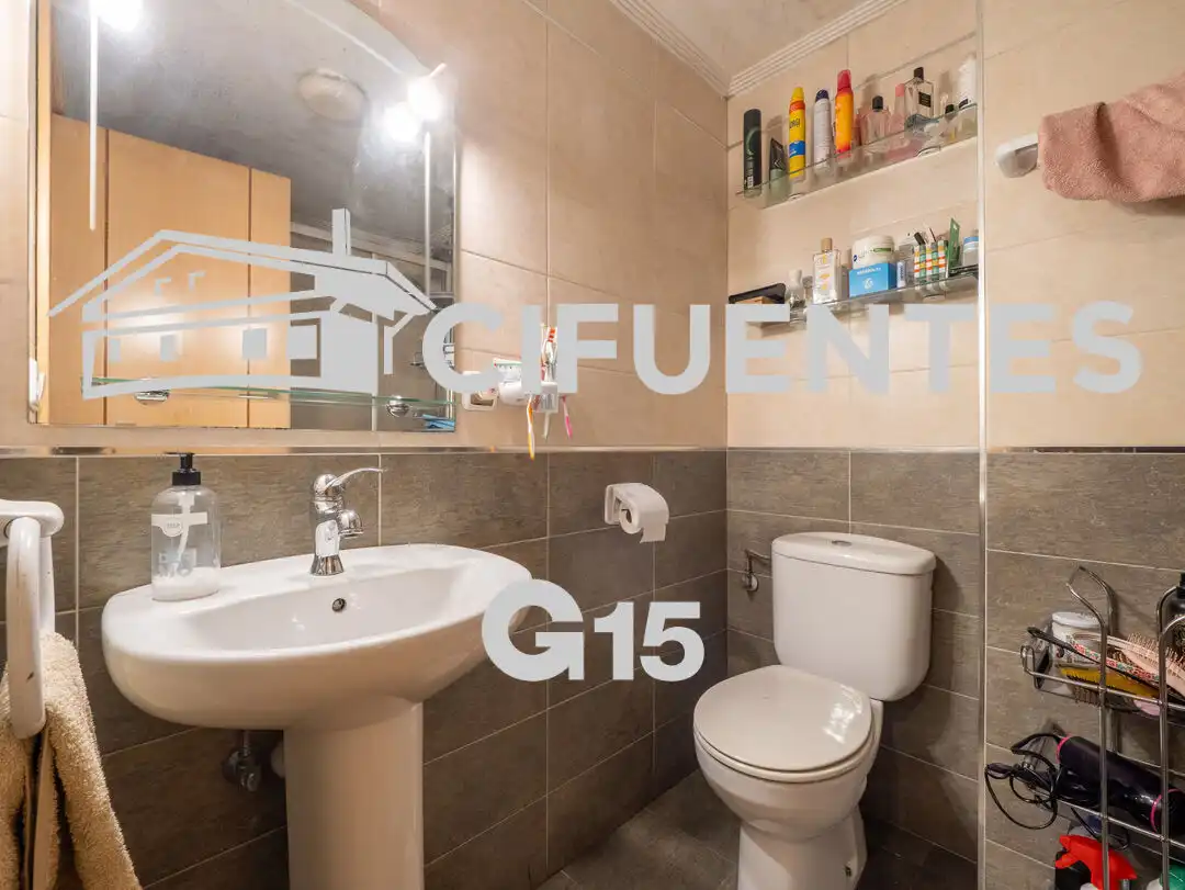 Bathroom of Flat for sale in Donostia - San Sebastián   with Storage room and Balcony