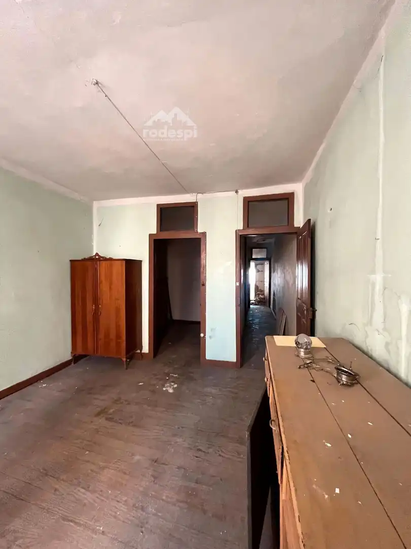 Buildings for sale in O Carballiño  