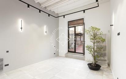 Flat for sale in  Barcelona Capital  with Air Conditioner, Parquet flooring and Terrace