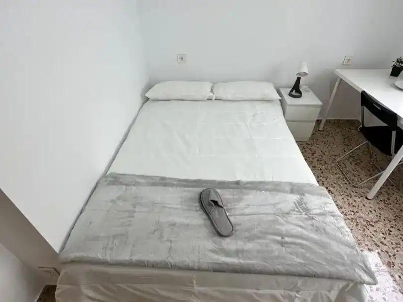 Bedroom of Flat for rent in  Logroño
