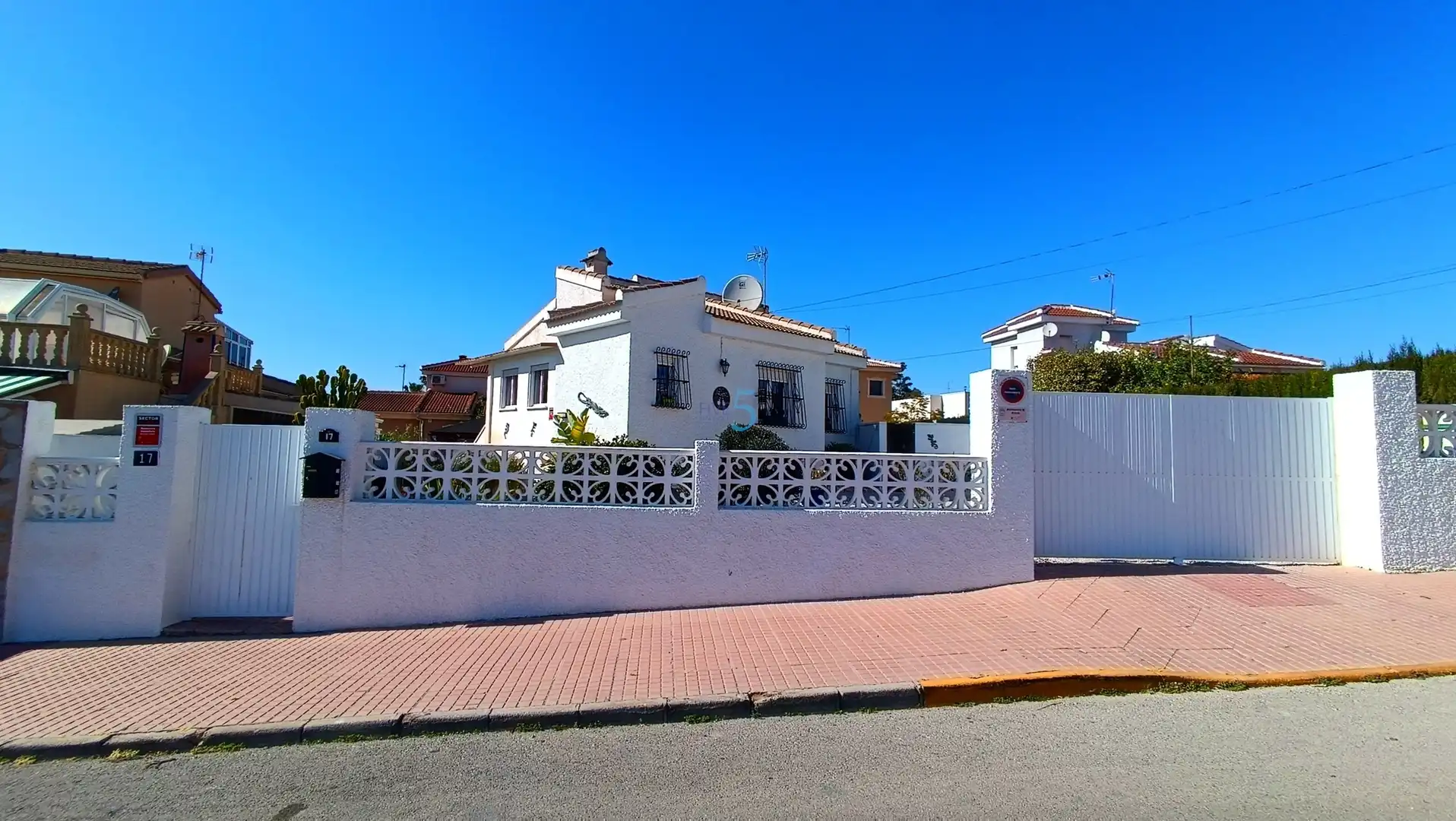 Vista exterior de Casa o chalet en venta en Rojales con Aire acondicionado, Calefacción y Terraza