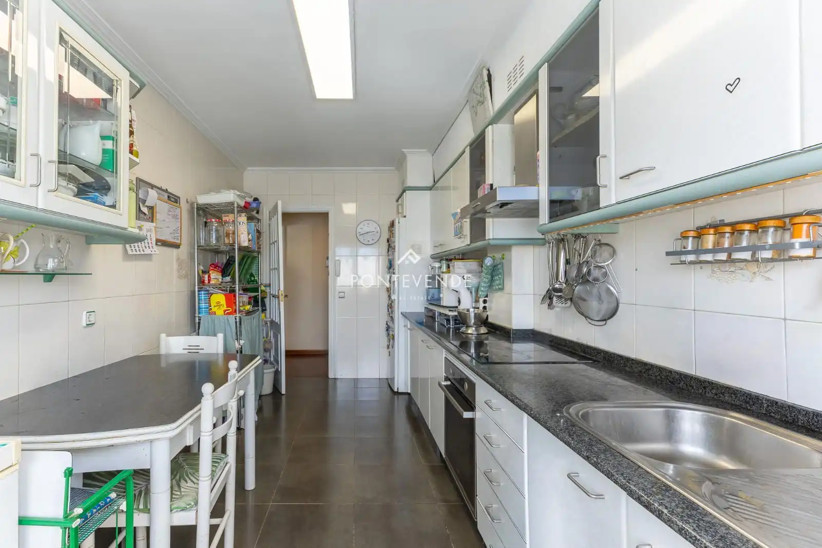 Küche von Wohnung zum Verkauf in Vilagarcía de Arousa mit Heizung