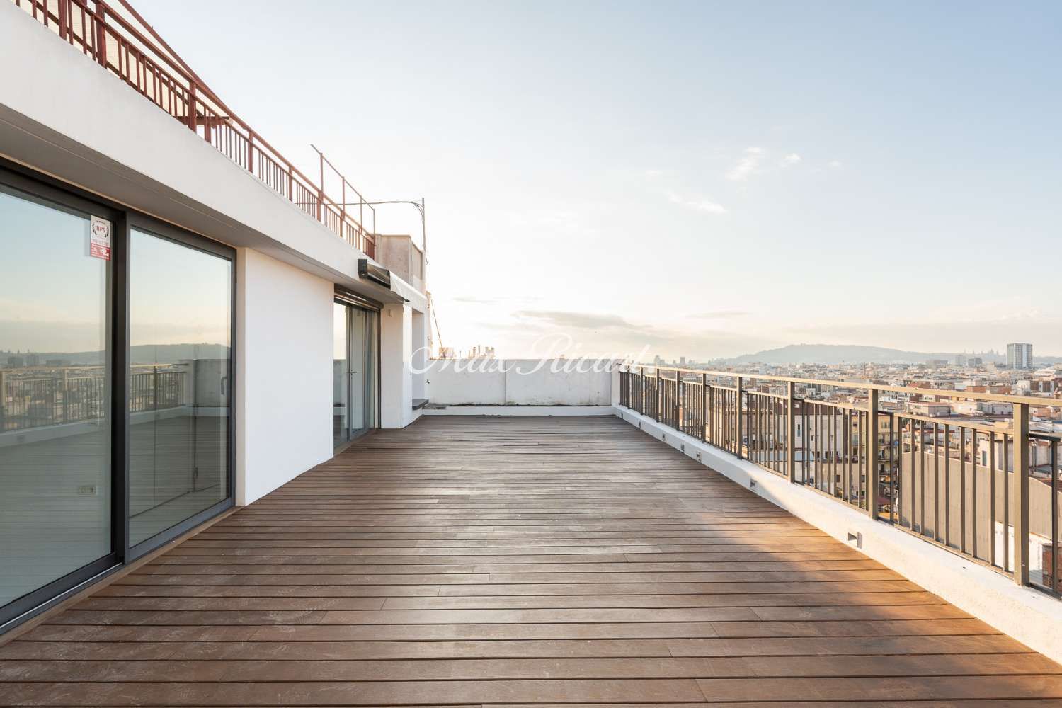 Terrassa de Àtic de lloguer en  Barcelona Capital amb Aire condicionat, Calefacció i Terrassa