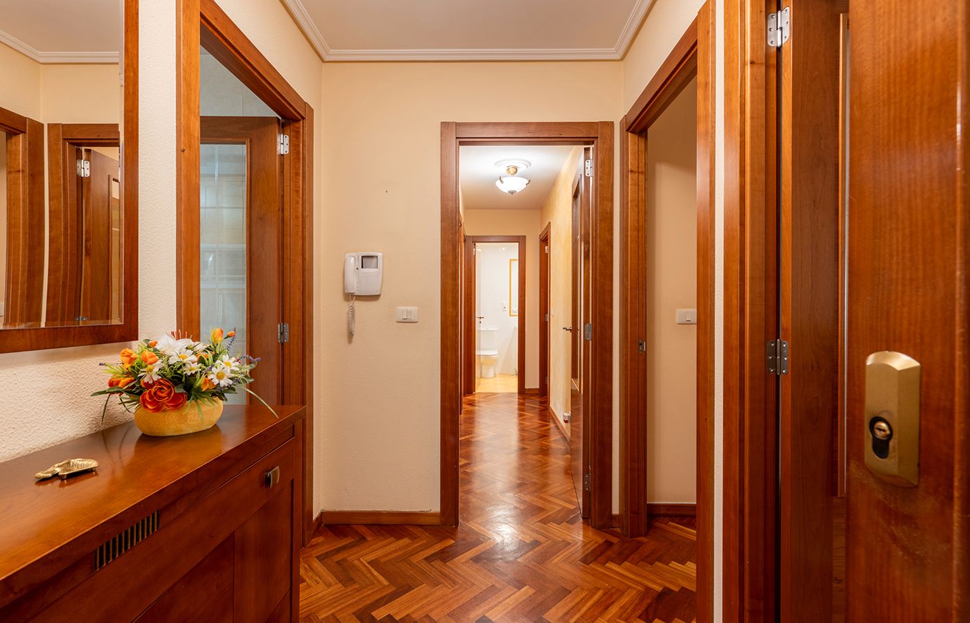 Pis en venda en Cambre  amb Calefacció, Parquet i Traster