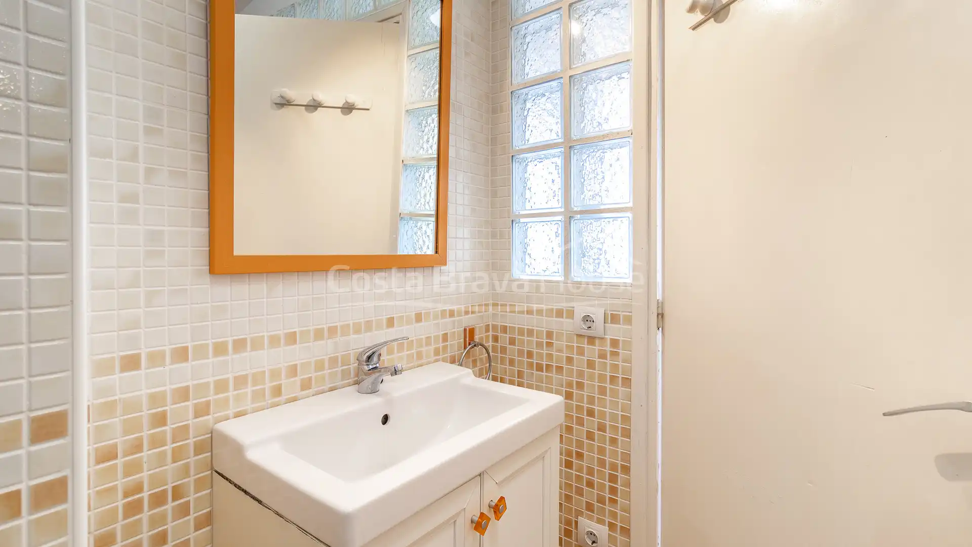 Bany de Apartament en venda en Begur amb Aire condicionat, Calefacció i Terrassa