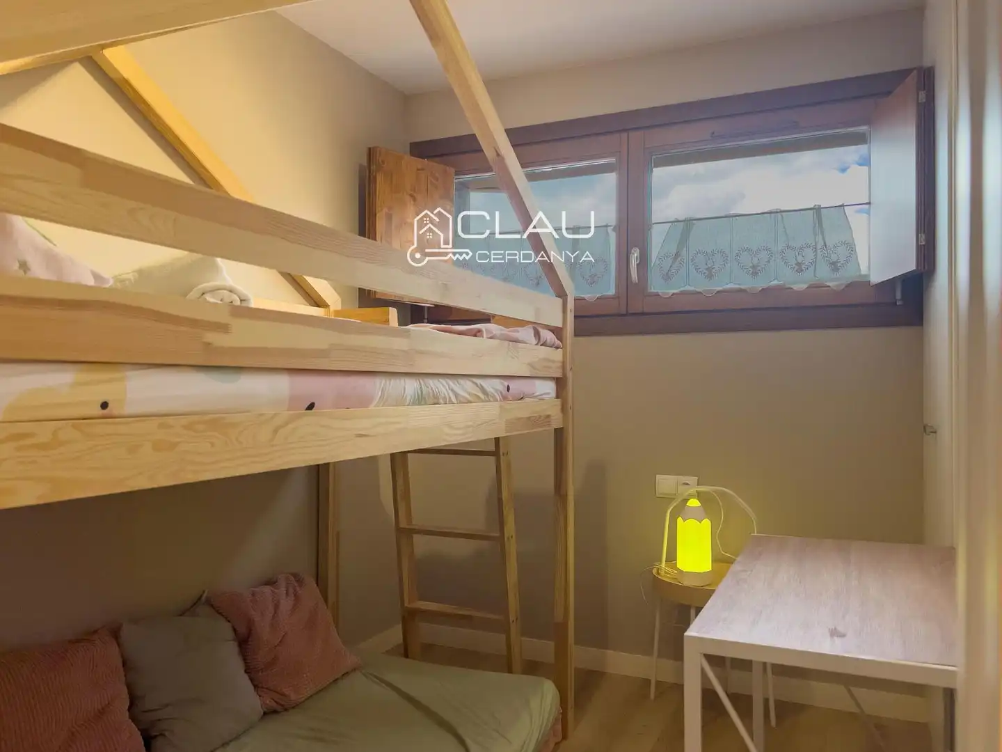 Habitación de Piso en venta en Sainte - Léocadie con Calefacción, Jardín privado y Parquet