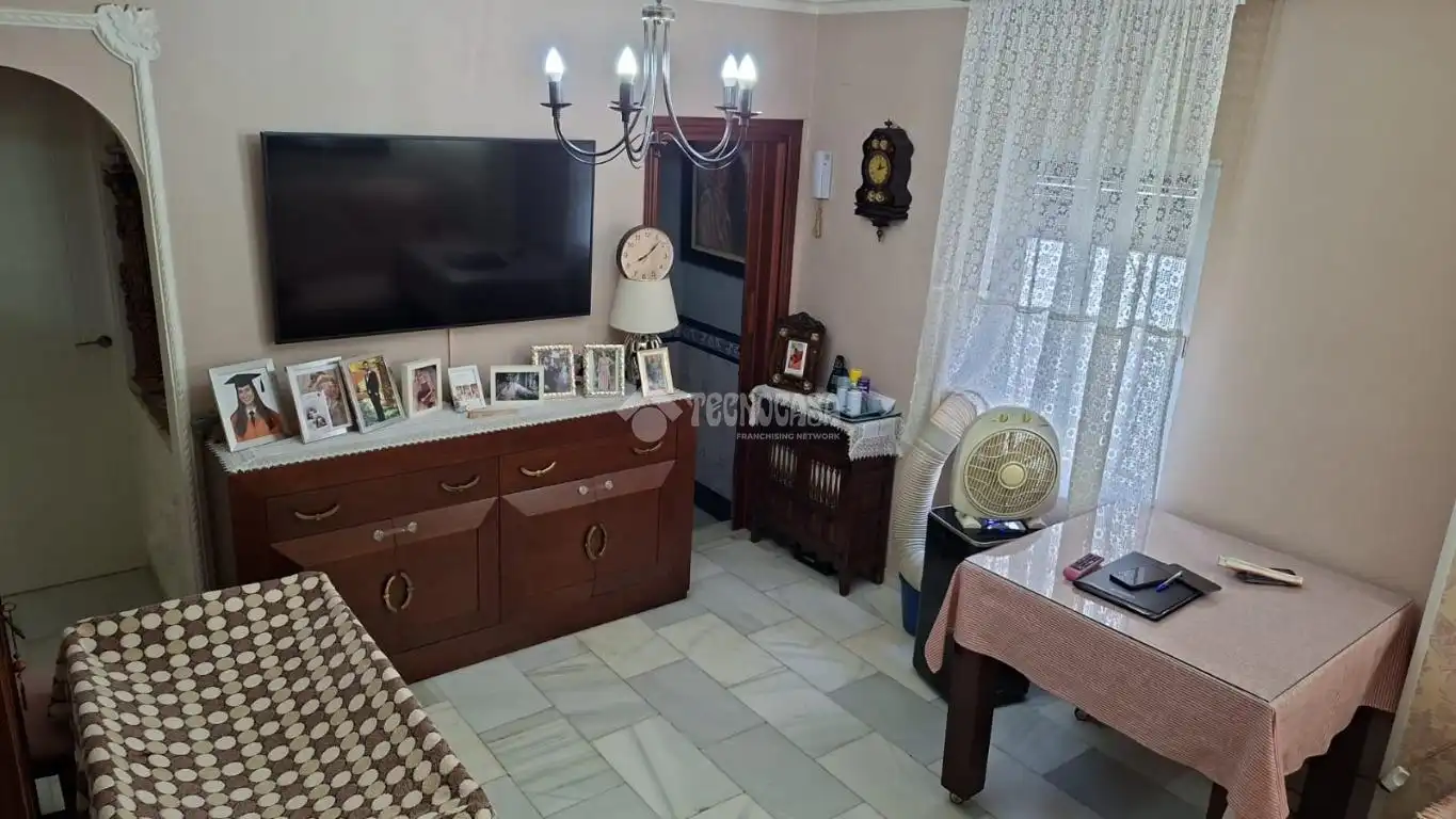 Sala de estar de Casa o chalet en venta en Sevilla con Aire acondicionado, Terraza y Balcón