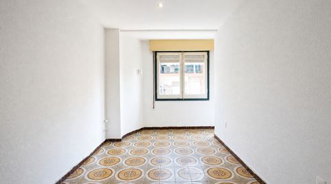 Foto 2 von Wohnung zum Verkauf in Carrer de Flix, El Bon Pastor, Barcelona Capital