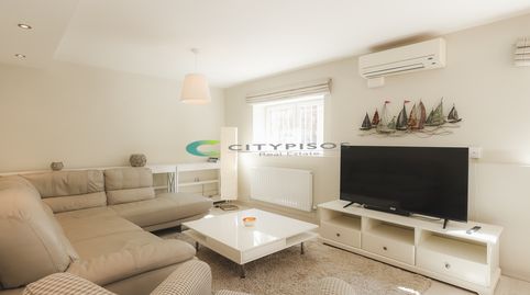 Foto 4 de Piso en venta en Carrer de Sant Fructuós, La Font de la Guatlla, Barcelona Capital