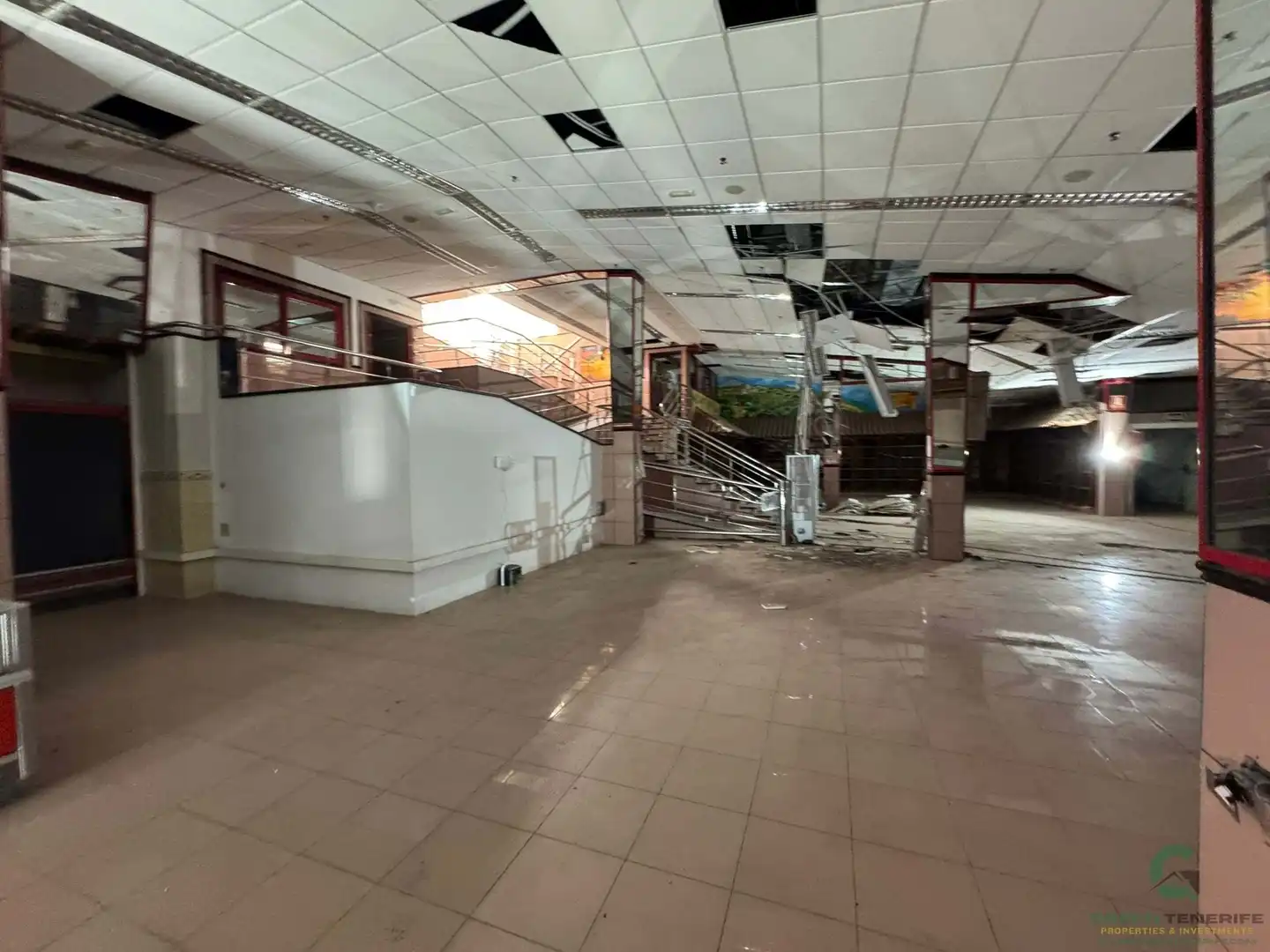 Local comercial de lloguer a Av. Santiago Puig, imagen 26