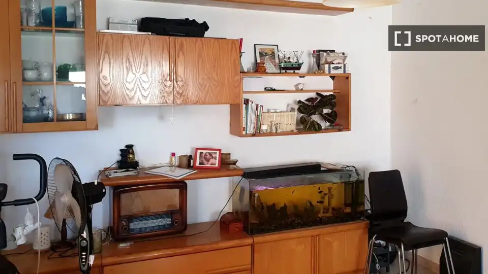 Room in Califòrnia - Santa Madrona