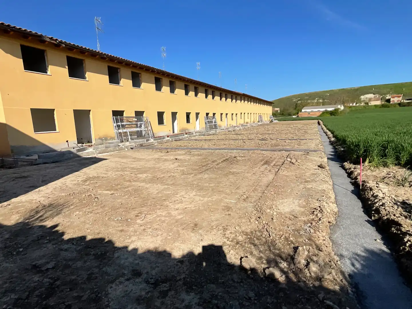 Vista exterior de Casa o xalet en venda en Herramélluri amb Calefacció, Jardí privat i Parquet
