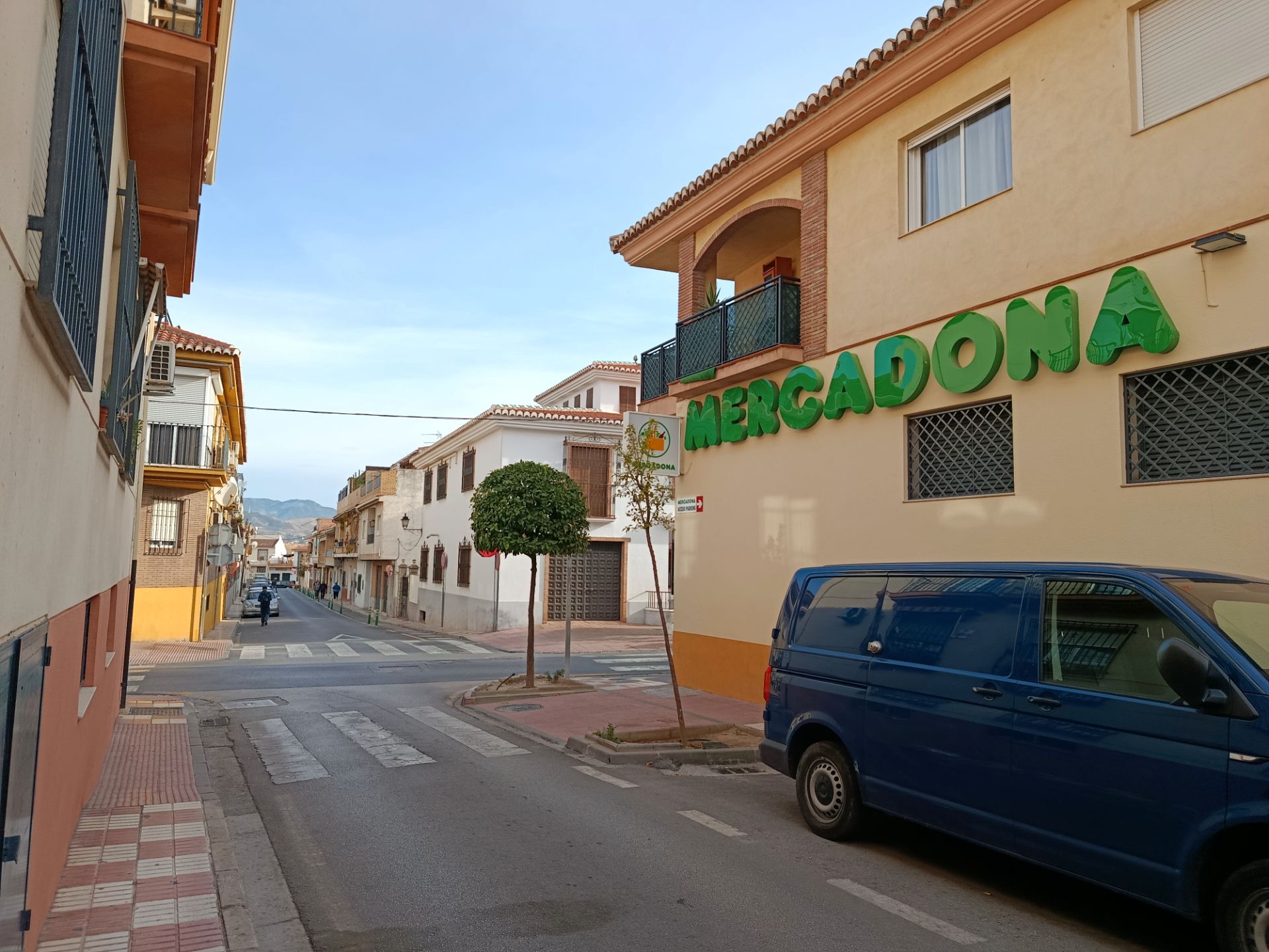 Exterior view of Single-family semi-detached for sale in Armilla  with Air Conditioner, Terrace and Storage room