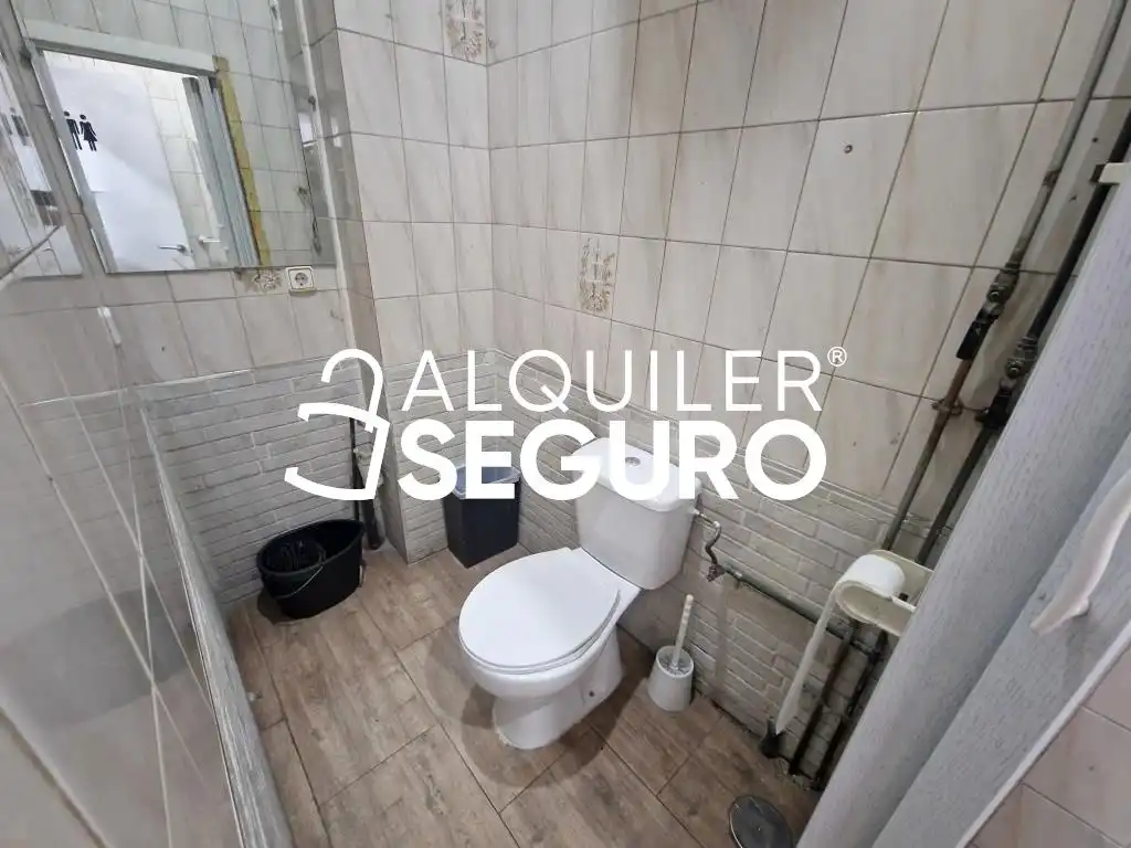 Bany de Local de lloguer en Madrid