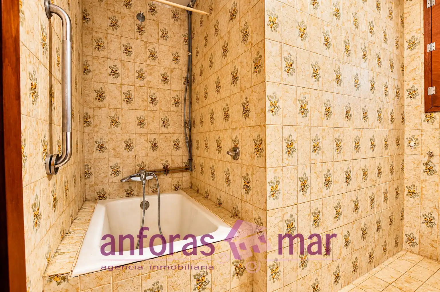 Bathroom of Flat for sale in Tarragona  with Heating, Terrace and Storage room