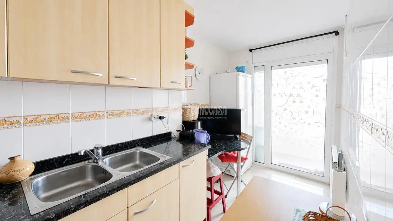 Küche von Wohnung zum Verkauf in Vic mit Klimaanlage, Heizung und Terrasse