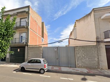 Terreny residencial en venda a Calle Pizarro 25