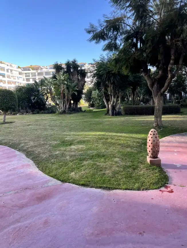 Jardí de Apartament de lloguer en Marbella amb Aire condicionat, Calefacció i Parquet