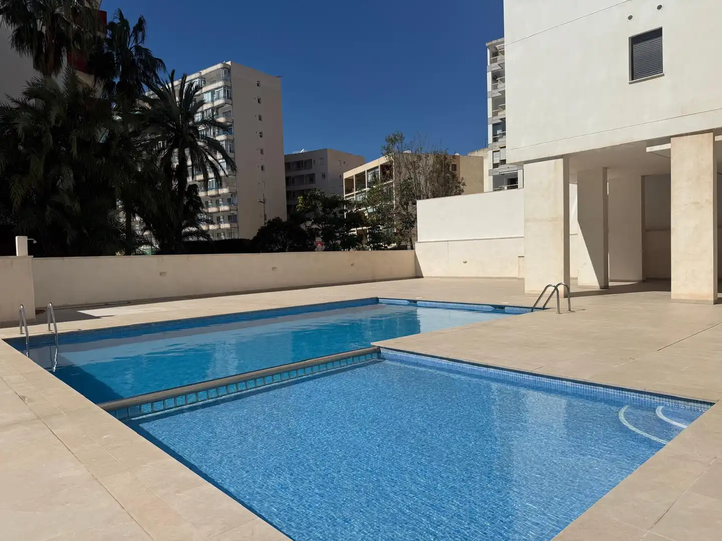 Apartamento con piscina en venta en Calle Alemania 3, imagen 33