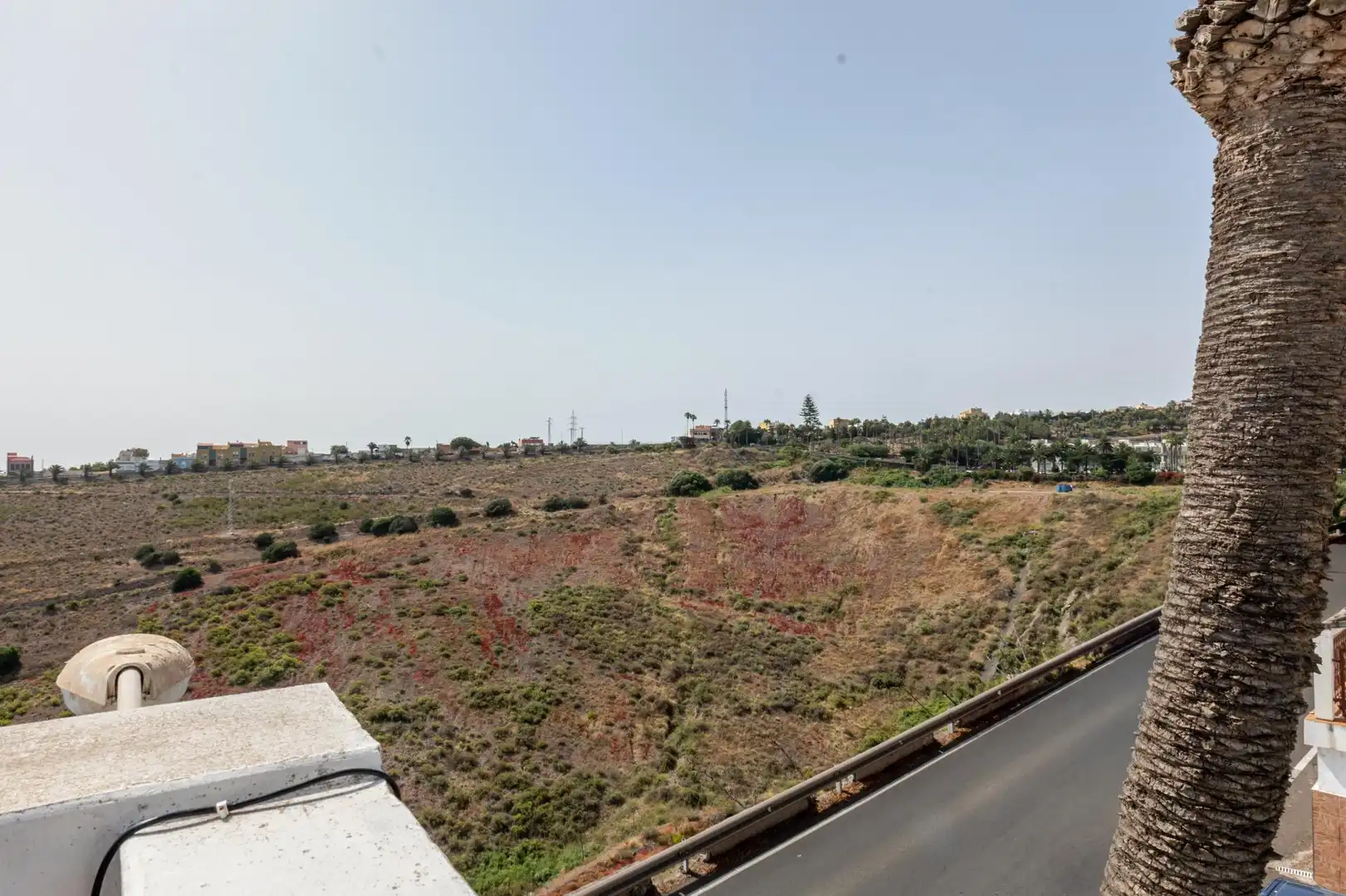 Einfamilien-Reihenhaus zum Verkauf in Las Palmas de Gran Canaria mit Terrasse und Abstellraum