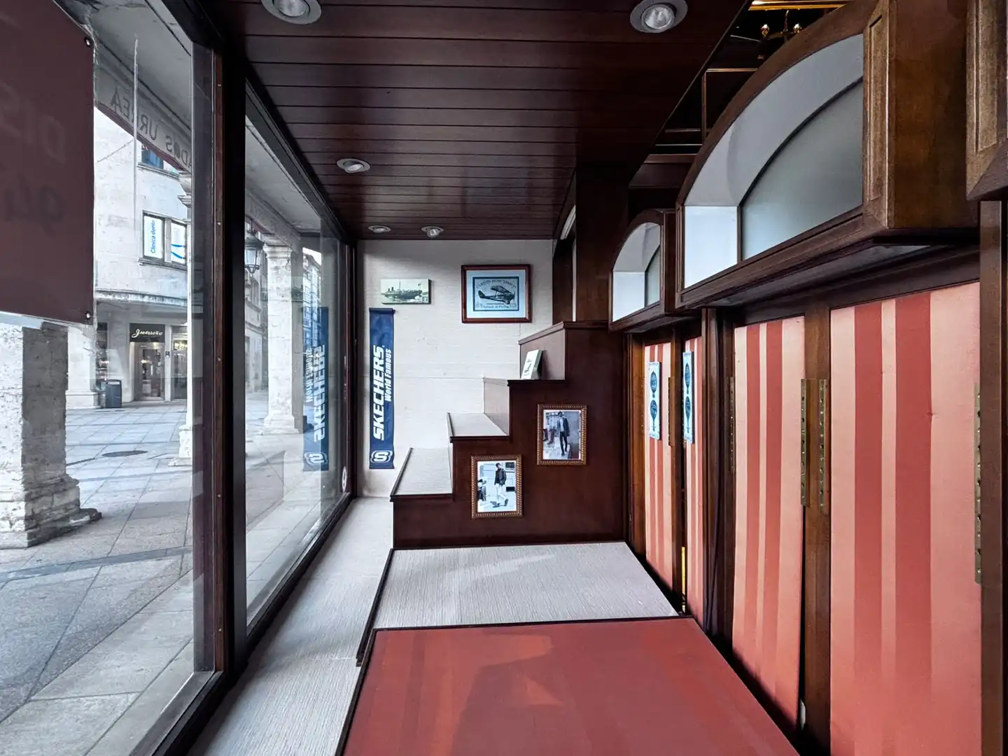 Commercial properties for rent in Burgos  with Air Conditioner, Heating and Furnished