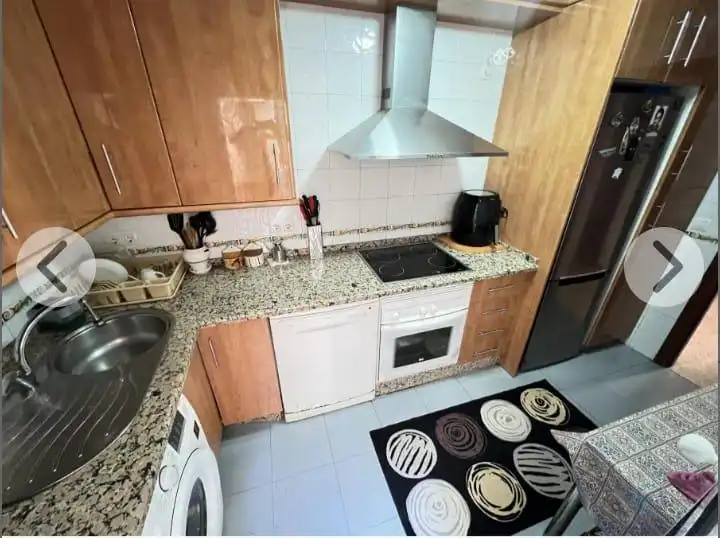 Cuina de Planta baixa en venda en Dos Hermanas amb Aire condicionat i Terrassa