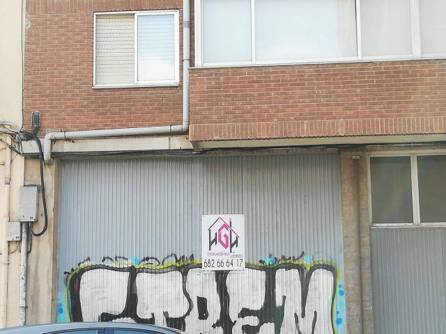 Local comercial en Alquiler en Calle San Pedro Cardeña en San Julián - Barriada de Cortes