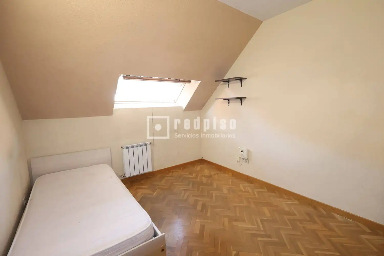 Bedroom of Duplexes for sale in Madrid  with Air Conditioner, Heating and Private garden