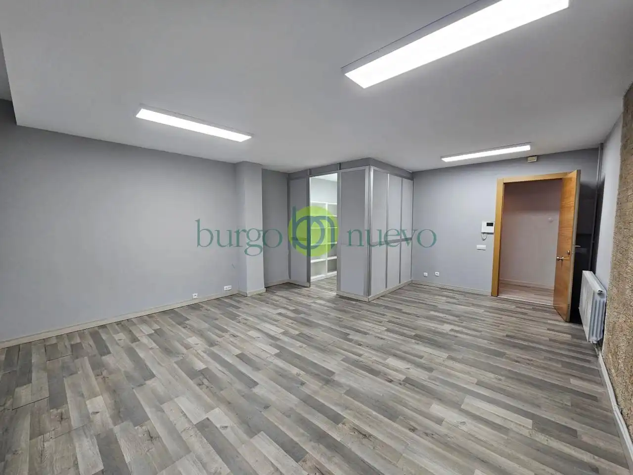 Office for rent in León Capital   with Heating