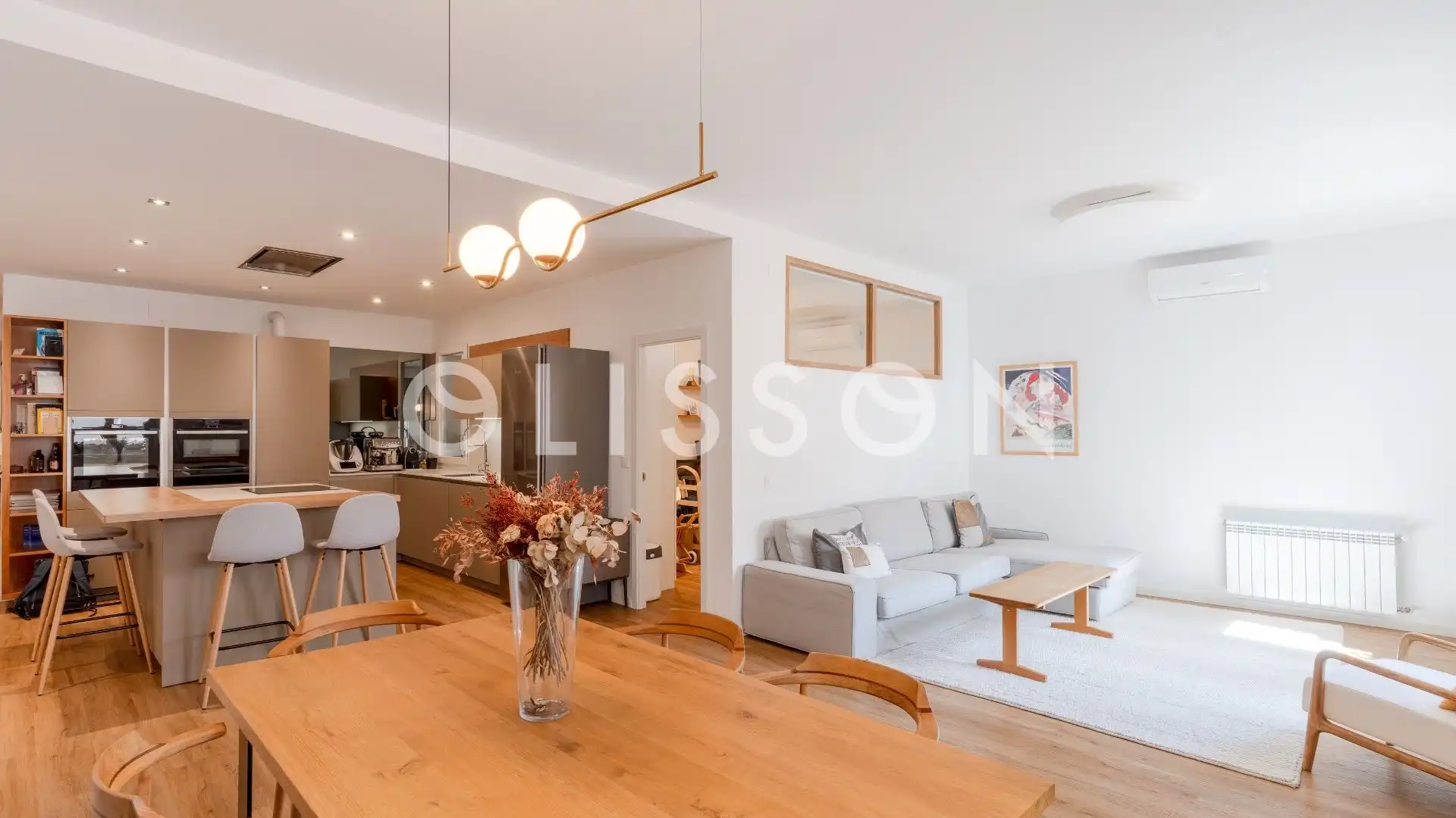 Sala de estar de Piso en venta en  Madrid Capital con Aire acondicionado, Calefacción y Amueblado