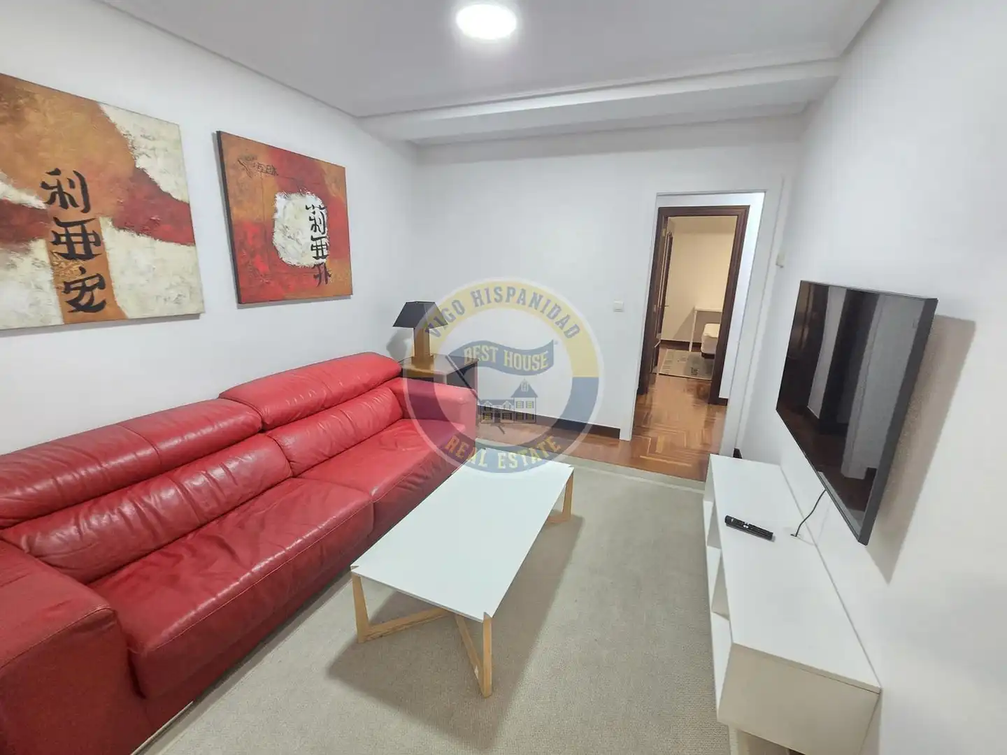 Sala d'estar de Pis de lloguer en Vigo  amb Calefacció, Parquet i Moblat