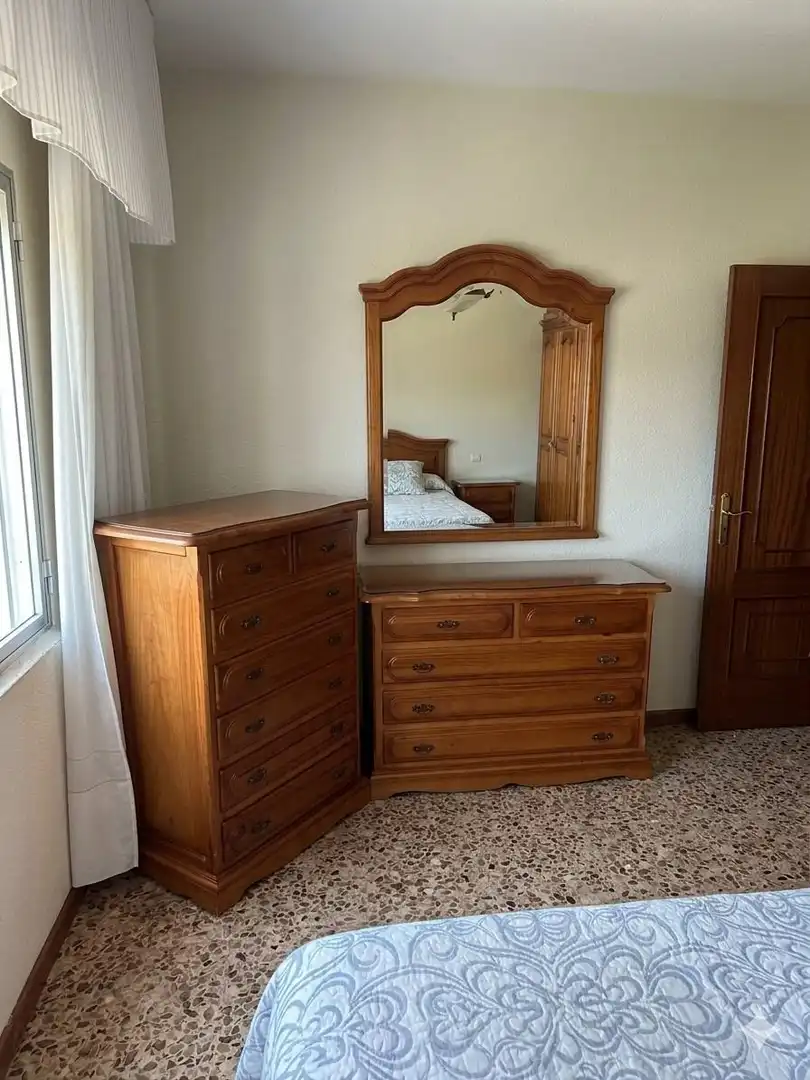 Habitación de Piso en venta en Ribeira con Trastero y Amueblado