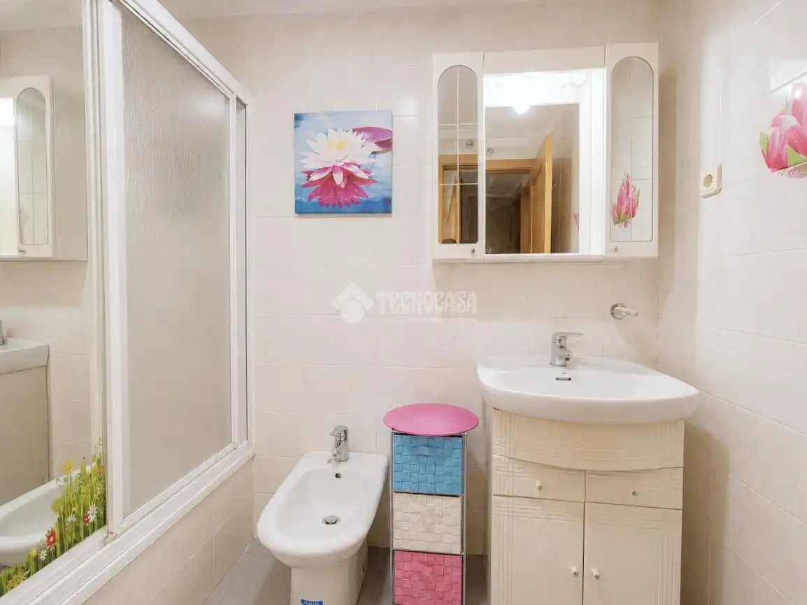 Baño de Piso en venta en San Fernando de Henares con Aire acondicionado, Calefacción y Parquet