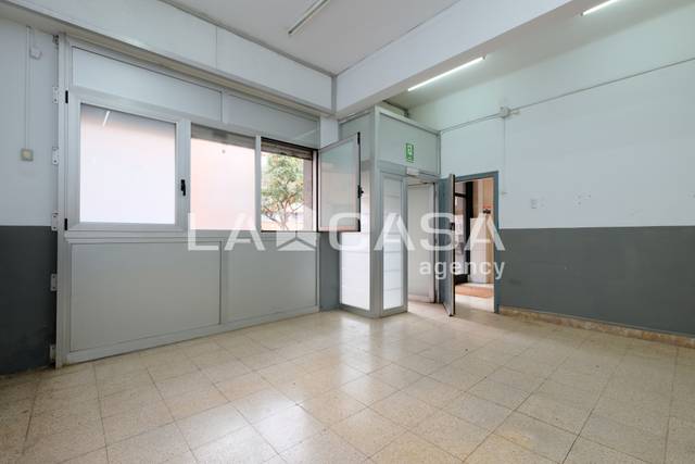 Local comercial en Venta en Carrer d'Alella en Porta