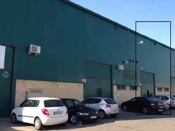 Industrial building for sale in Calle Álamo Negro 12, imagen 3