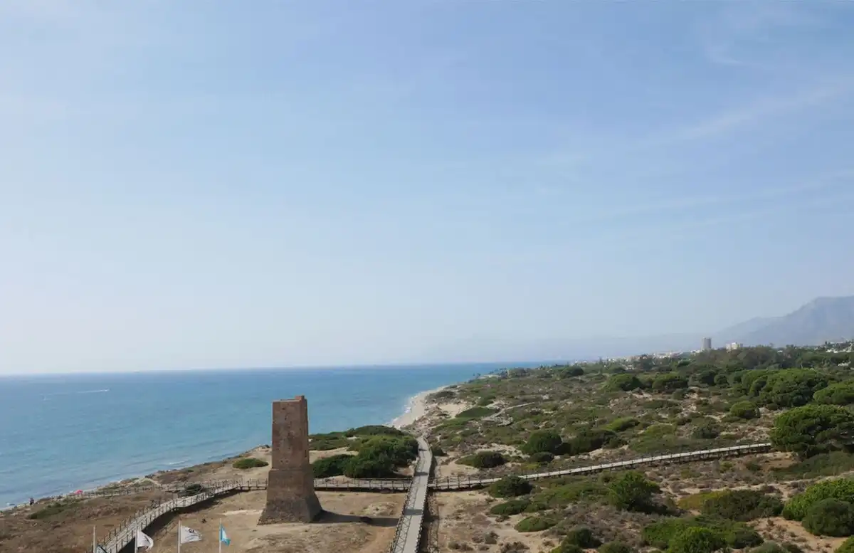 Wohnungen zum Verkauf in Marbella mit Klimaanlage, Terrasse und Alarm