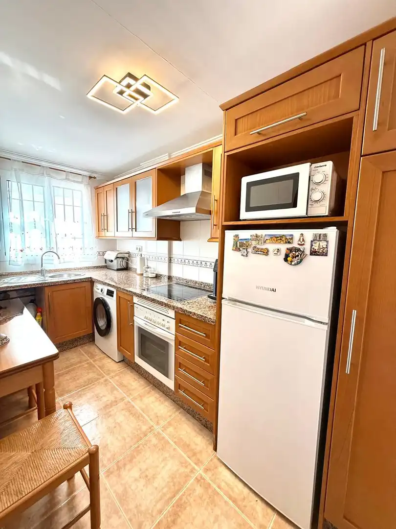 Cocina de Casa adosada en venta en Frigiliana con Aire acondicionado, Jardín privado y Trastero