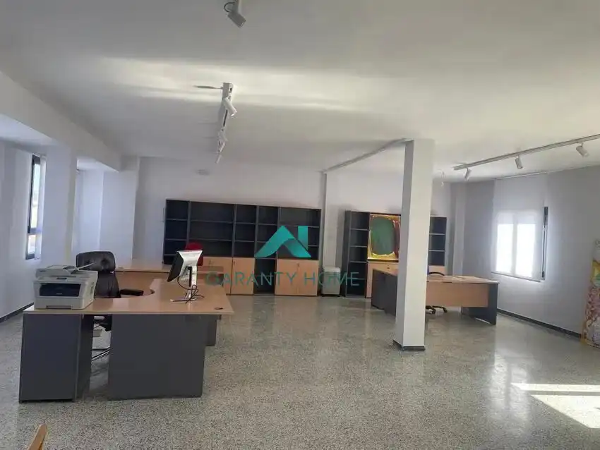Oficina de lloguer en Valladolid amb Aire condicionat, Calefacció i Moblat