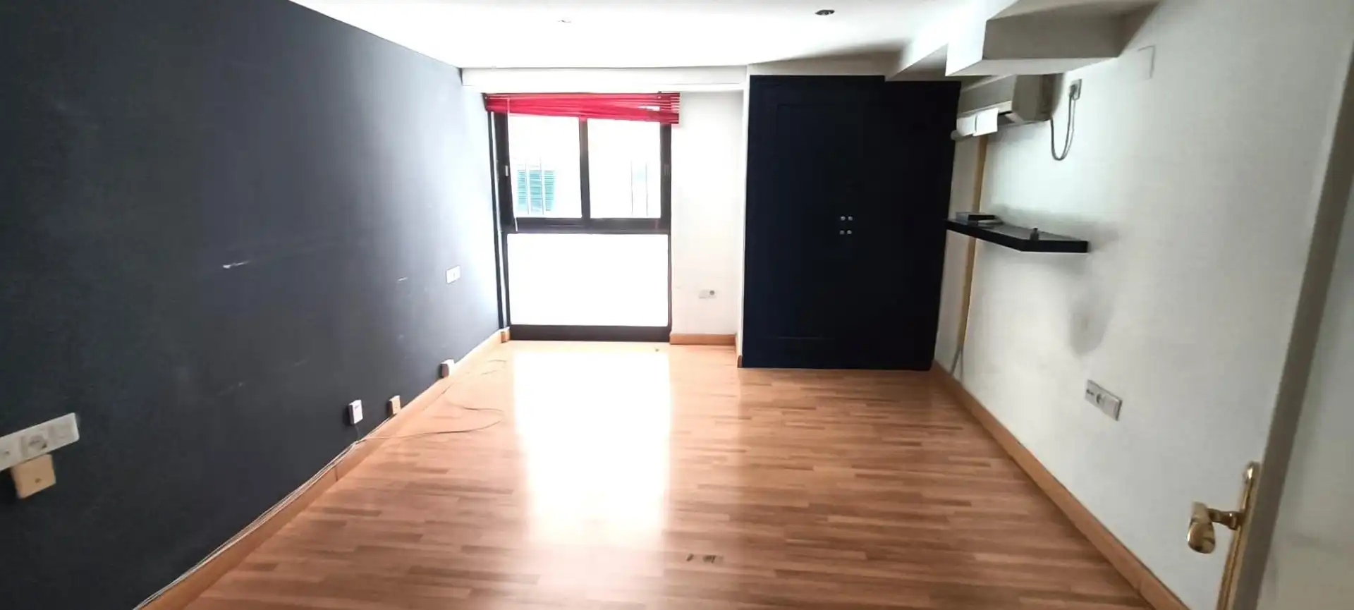 Office for rent in Granada  with Air Conditioner and Heating