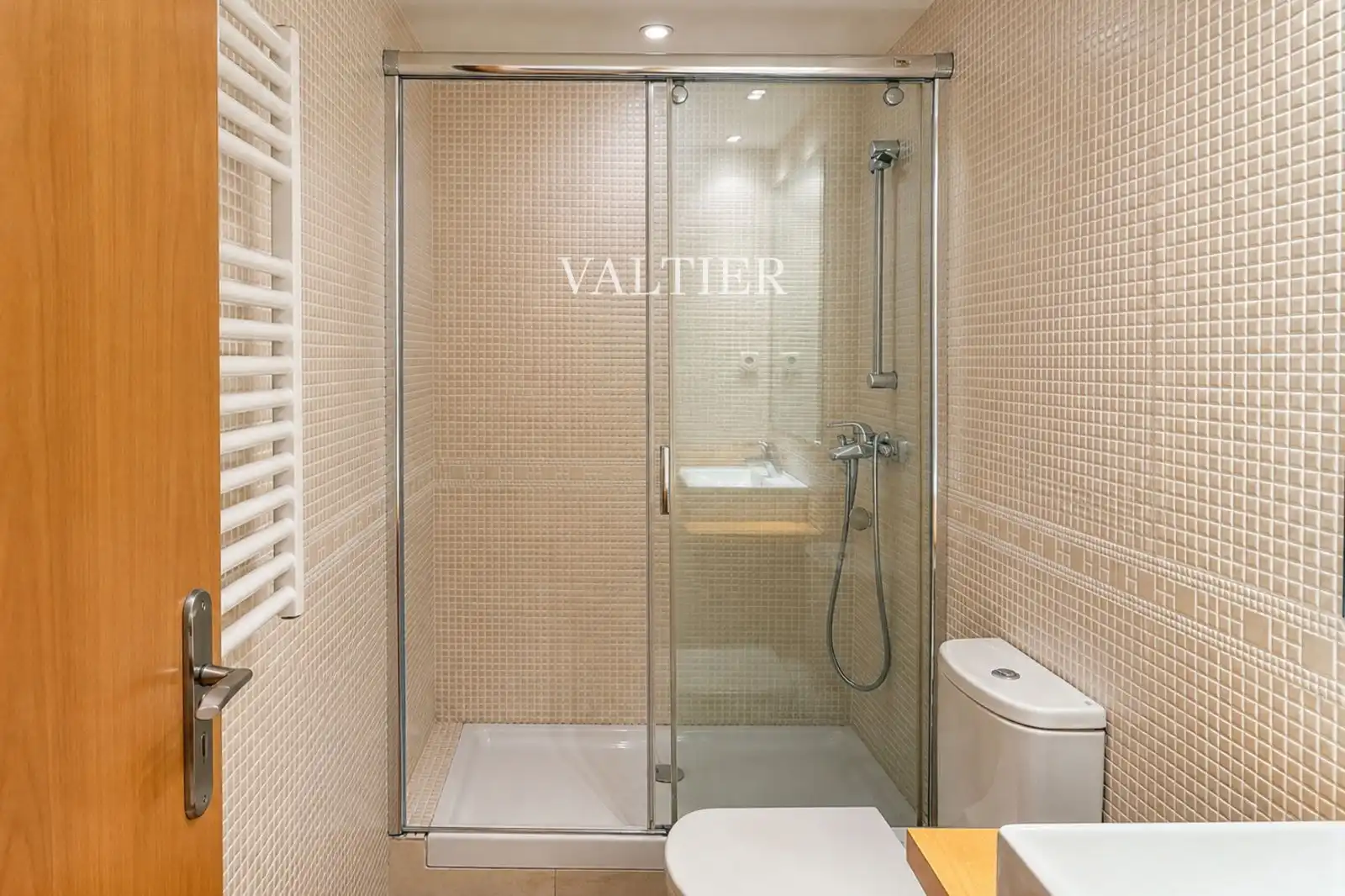 Badezimmer von Wohnung zur Miete in Madrid