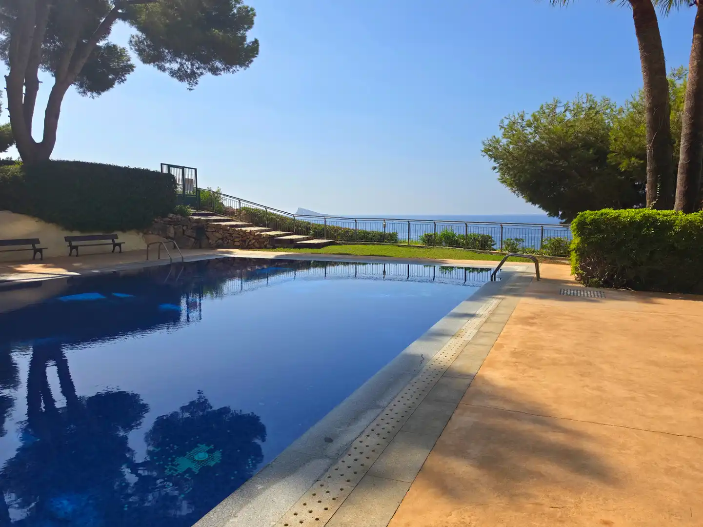 Piscina de Piso en venta en Benidorm con Aire acondicionado, Calefacción y Terraza