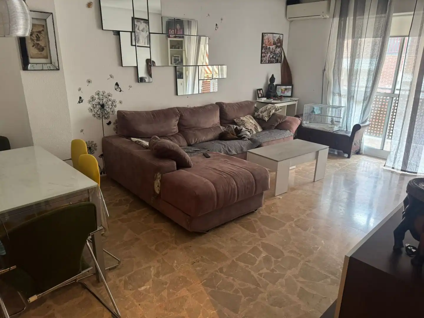 Sala d'estar de Pis en venda en Murcia amb Traster i Balcó