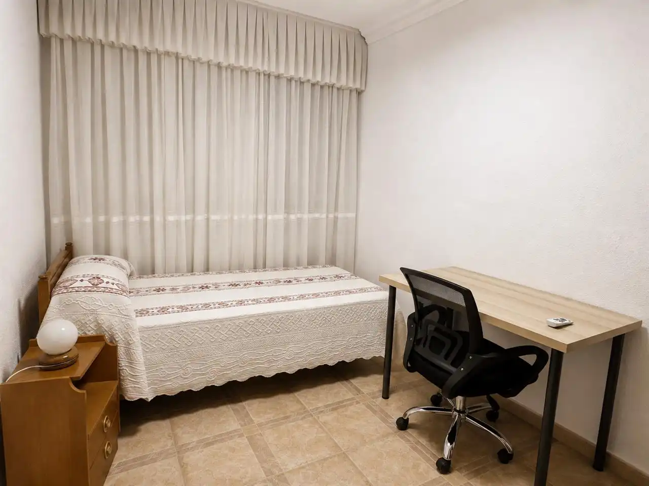 Bedroom of Flat for rent in Málaga  with Furnished